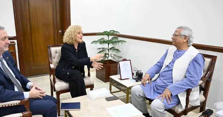 প্রধান উপদেষ্টার সঙ্গে ইউরোচেমের চেয়ারপারসন নুরিয়ার সাক্ষাৎ